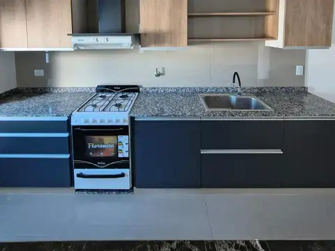 Venta de casa en Villa Udaondo - Parque Leloir