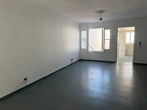 VENTA CASA APTA CREDITO EN GODOY CRUZ 4 DORMITORIO