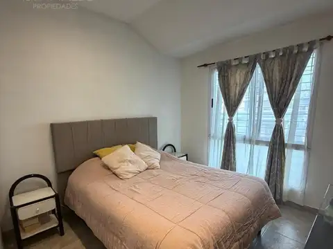 Depto Tipo Casa 4 ambientes con 1 baño
