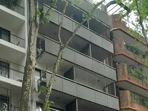 DUEÑO EXCELENTE  MONOAMBIENTE DIVISIBLE DE CATEGORIA AL FRENTE TODO A NUEVO