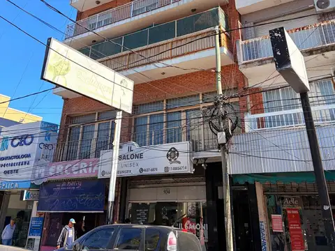 Departamento de 2 amb. en Castelar Norte