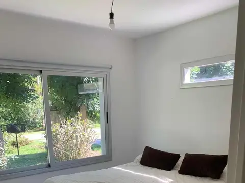 Casa en Venta con 4 cocheras