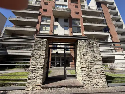 VENTA DEPARTAMENTO TIPO CASA (PB) 4 AMBIENTES CASTELAR NORTE