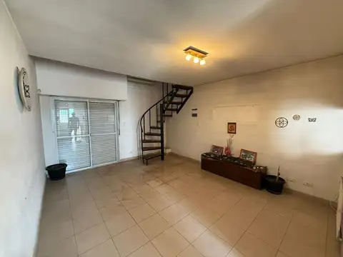 Avenida Julio A. Roca 3000 , Piso 1