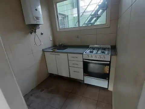 Depto Tipo Casa 3 ambientes con 1 baño