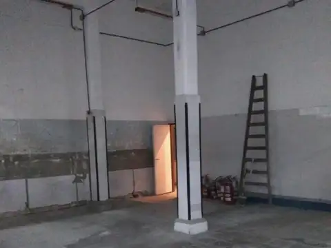 Local/Deposito en Alquiler.