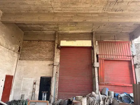 Galpon en Venta 34  mts Fondo