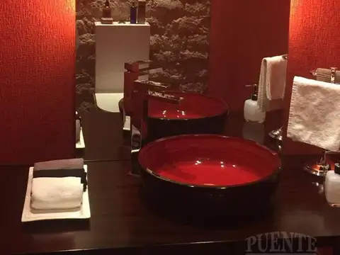 Casa 5 ambientes con 4 baños