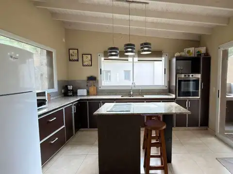 CASA VENTA COSTA ESMERALDA GAS NATURAL