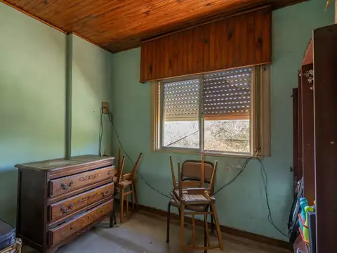 Casa 9 ambientes con 3 baños