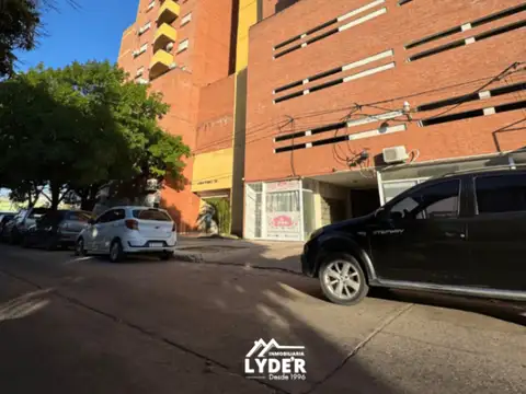 Departamento 2 dorm. en venta c/ cochera. Carrasco 35.