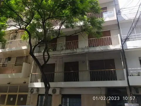 EXCLUSIVO PISO en venta! Excelente distribución!