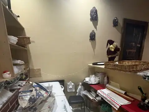 VENTA FONDO DE COMERCIO RESTAURANTE GRAN UBICACIÓN