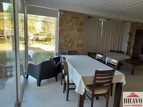 Departamento de 3 amb, c/cochera a mts del mar en Las  Gaviotas | cod.0214