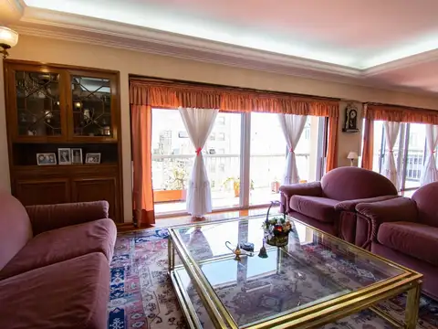 Departamento 6 ambientes con 3 baños