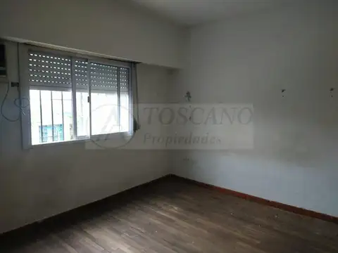 Casa en Venta en Parque Avellaneda, USD 190.000