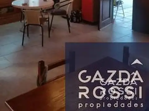 Casa c/piscina en Barrio Brickland