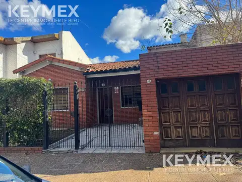 VENTA TU CASA, VIVIENDA UNIFAMILIAR DE 4 AMPLIOS AMBIENTES, QUINCHO, JARDIN Y TERRAZAS