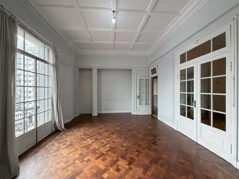Departamento en Venta de 9 ambientes