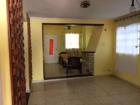 Depto Tipo Casa en Venta de 3 dormitorios