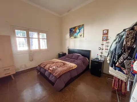 Casa 5 ambientes con 1 baño