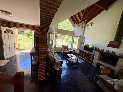 Casa en Venta en Carilo 4 ambientes oportunidad