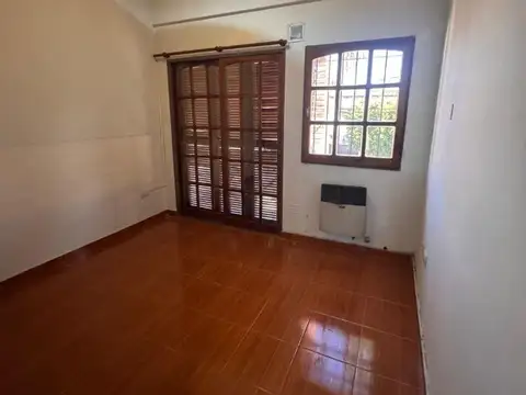 Casa en Alquiler al Oeste