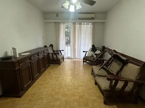 Departamento 5 ambientes con 2 baños