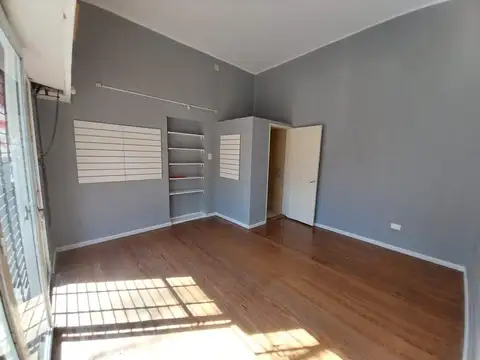 Local en Alquiler en Echesortu, $ 350.000