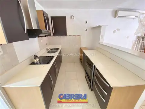 Depto Tipo Casa en Venta en Temperley, USD 75.000