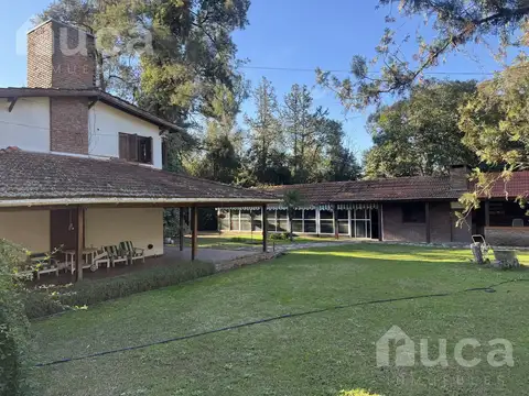 Casa 9 ambientes con 7 baños