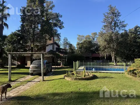 VENTA | OPORTUNIDAD Gran CASA QUINTA c/3 Viviendas, Pileta y Hermoso Jardin | Barrio La Bota
