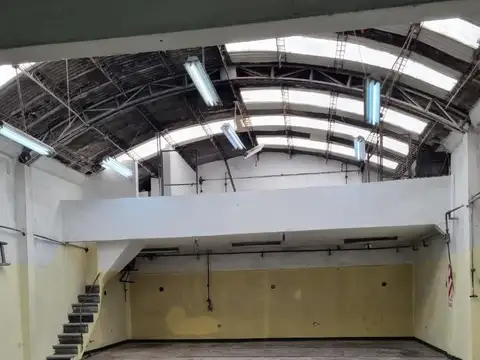 Galpon en Alquiler en Bernal, $ 1.500.000