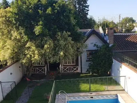 Casa 4 ambientes con 4 baños