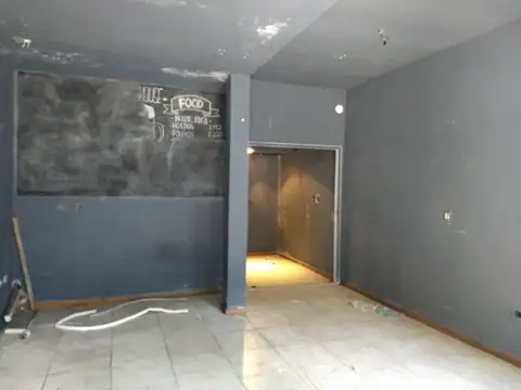 Local en Alquiler en Munro, $ 600.000