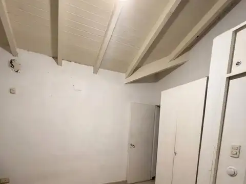 Alquilo a partir de Noviembre Duplex 2 dorm cocchera y patio