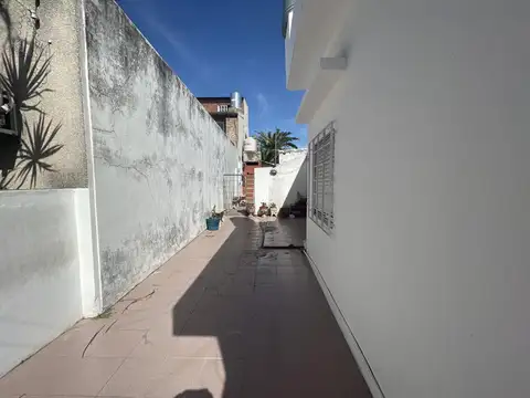 Jujuy 3580 entre Av. Mosconi y Aime