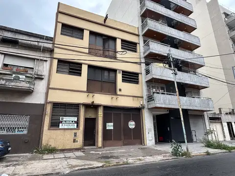AMPLIO GALPÓN EN ALQUILER EN AGRONOMÍA