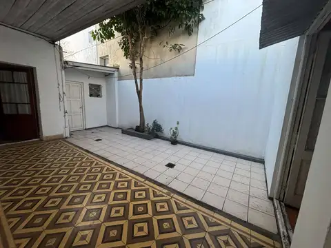 VENTA CASA 3 AMB CHAUVIN CON DEP Y COCHERA CREDITO