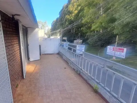 Depto Tipo Casa en Alquiler en Lomas de Zamora, $ 700.000