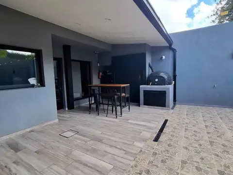 HERMOSA CASA A ESTRENAR