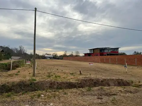 Lote 12 x 36  en Villa la Ñata .