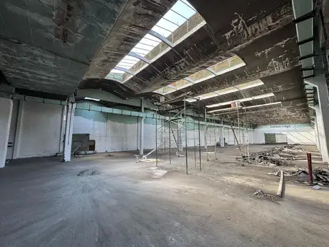 Galpon en Alquiler en Pompeya, $ 8.500.000