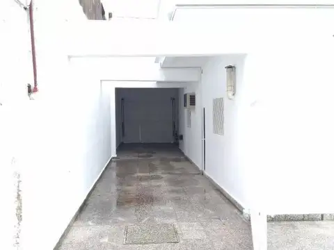 Casa - Venta - Argentina, La Matanza - AMBROSETTI 3900