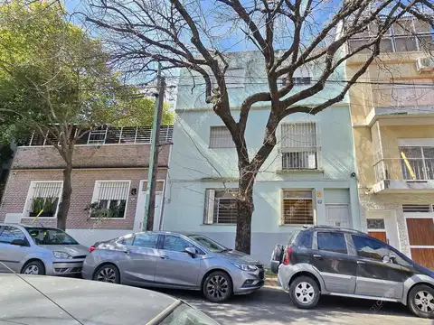 Moldes 4100 - Saavedra - Block de dos unidades PH a refaccionar ideal inversores en zona residencial