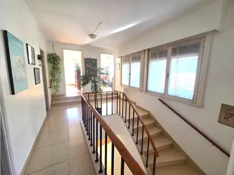 Casa 4 ambientes con 4 baños