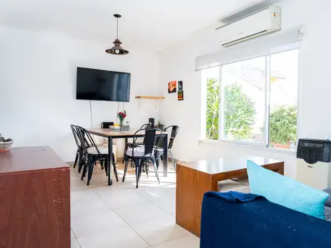 Depto Tipo Casa 2 ambientes con 1 baño