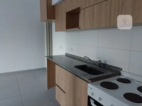 Departamento en Alquiler en Jose Leon Suarez, $ 500.000