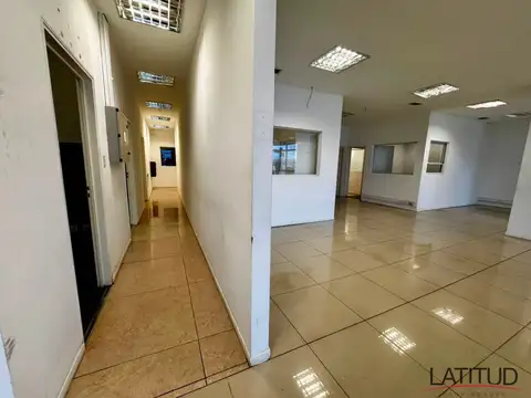 Exclusivo local comercial en pleno centro de Ushuaia con vista al Canal Beagle