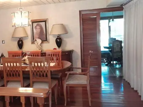 Casa en Venta en Parque Luro, USD 350.000